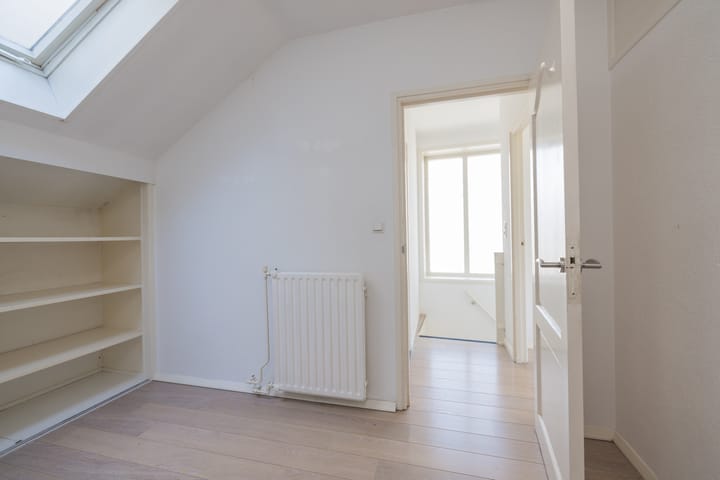 Photo 21 of Bronckhorststraat 40