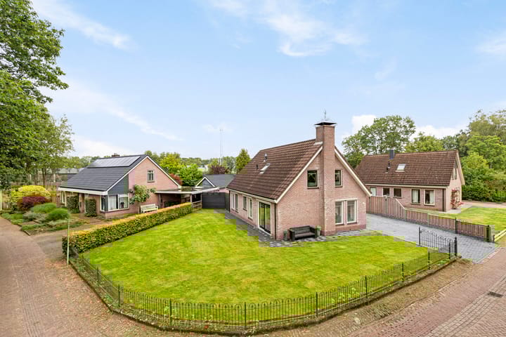 Foto 2 van Weverslaan 42