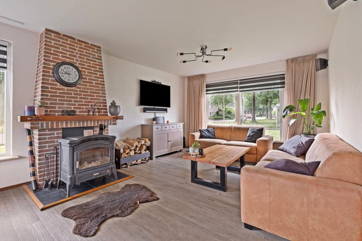 Foto 5 van Weverslaan 42