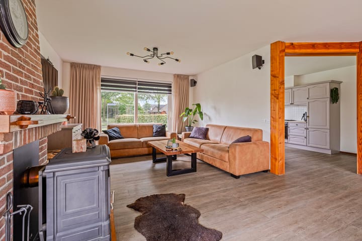 Foto 6 van Weverslaan 42