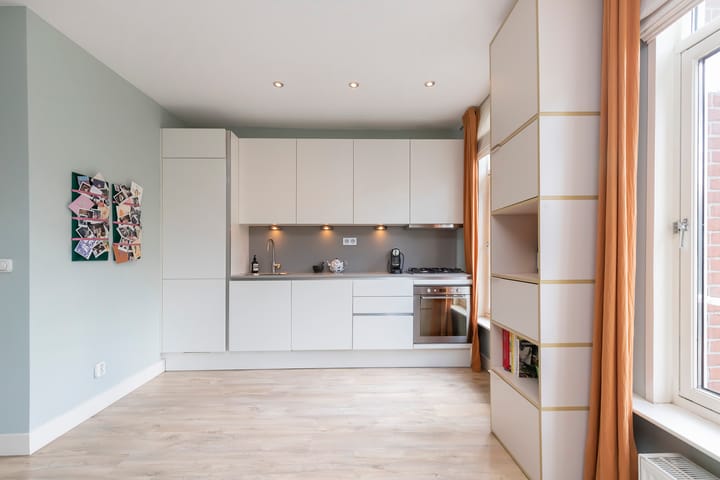 Foto 9 van Linnaeusstraat 63-2