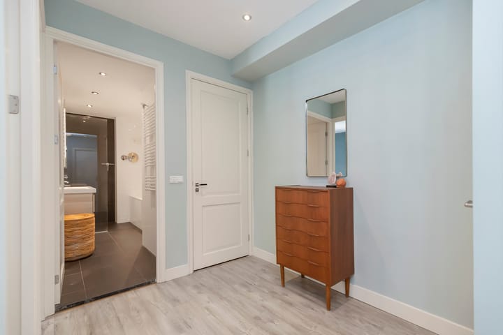 Foto 16 van Linnaeusstraat 63-2