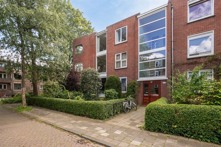 View photo of Rengersstraat 35