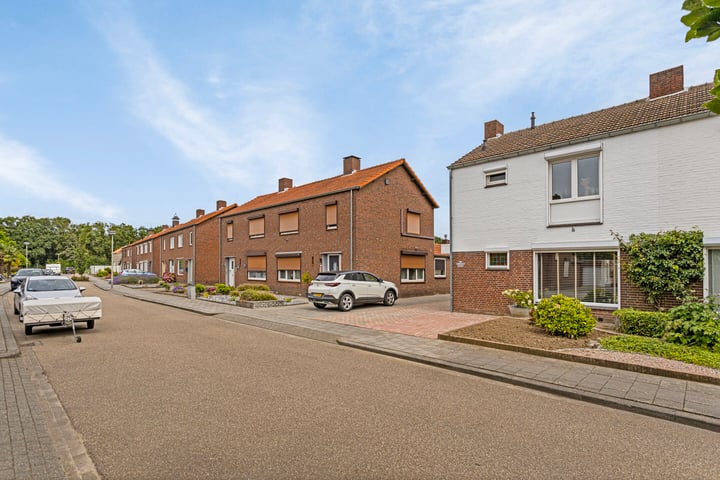 Bekijk foto 39 van Haegstraat 17