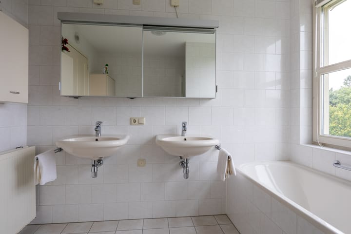 Foto 15 van Moutstraat 91