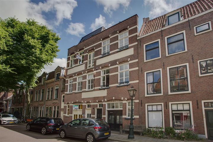 Bekijk foto 1 van Uiterstegracht 1-G