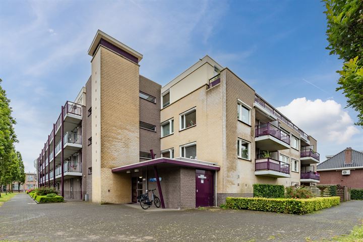 Bekijk foto 17 van Van Meerbeekstraat 78