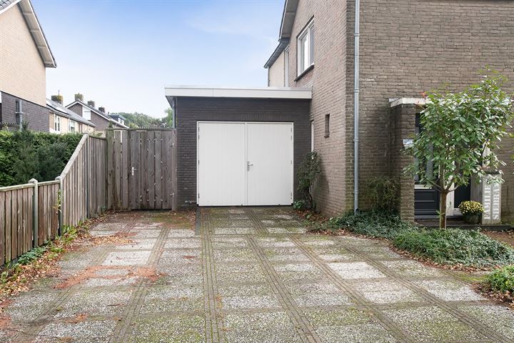 Bekijk foto 40 van Bourgondiëstraat 4