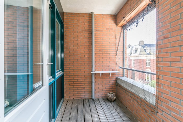 Bekijk foto 3 van Honigmannstraat 72