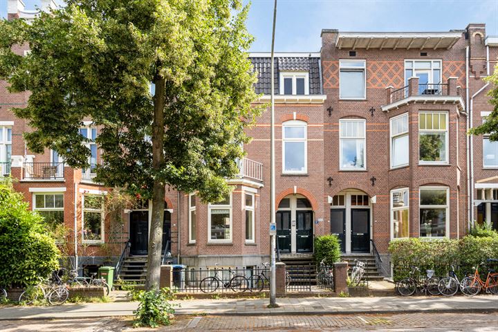 Bekijk foto 1 van Burghardt van den Berghstraat 134