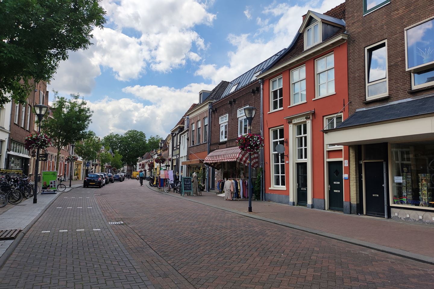 View photo 2 of Laarstraat 59