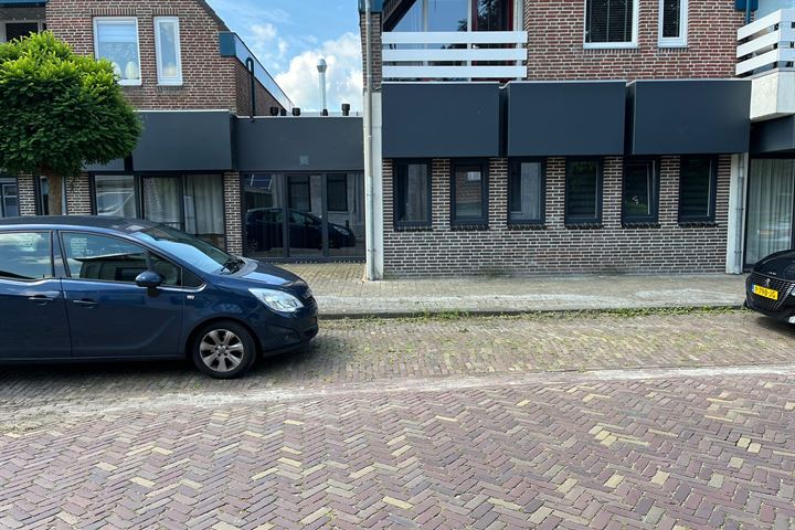 Bekijk foto 1 van Esbörgstraat 7