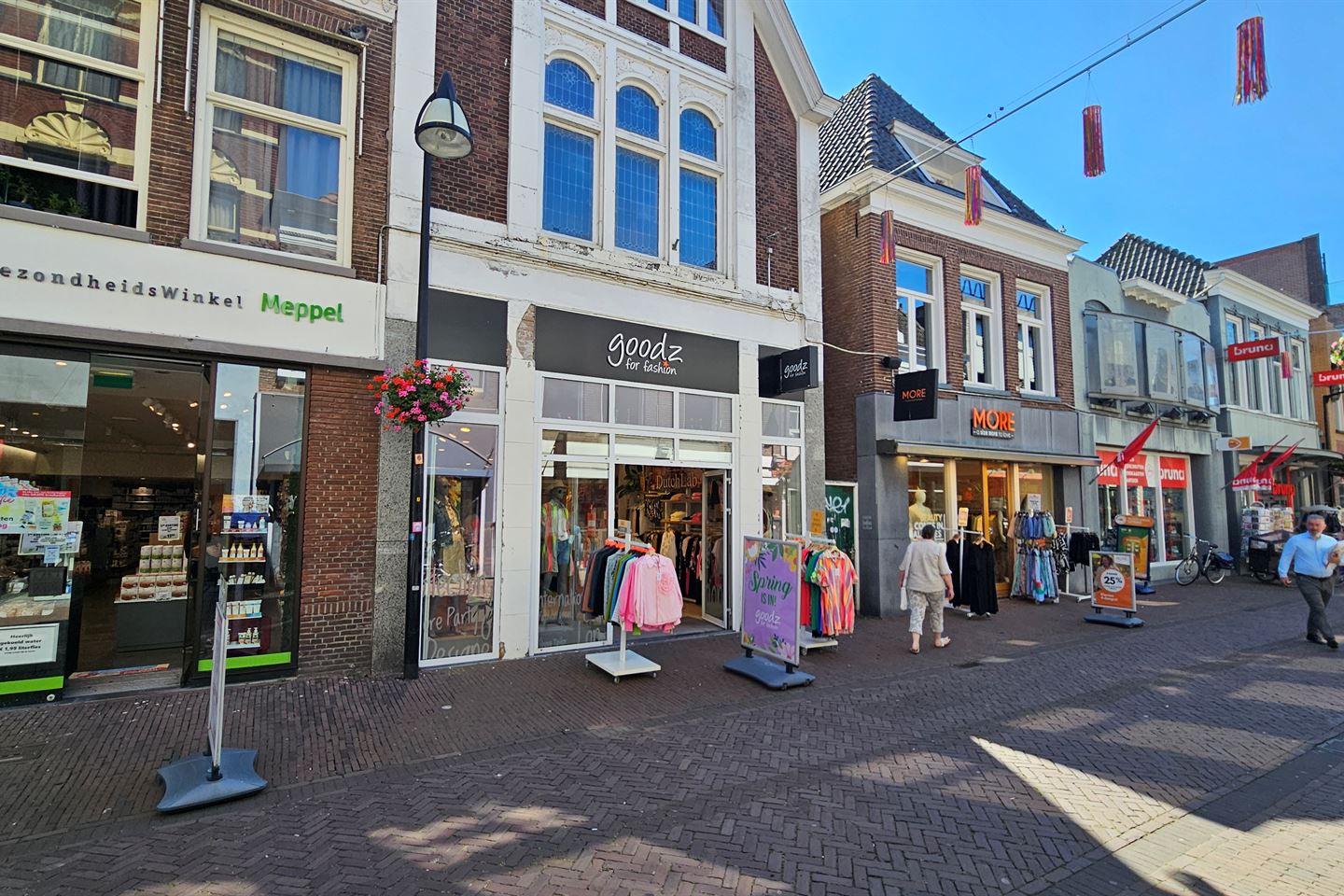 Bekijk foto 2 van Hoofdstraat 77