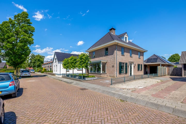 Photo 51 of Tulpstraat 23