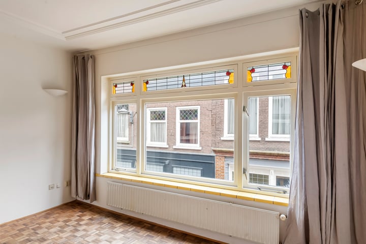 Bekijk foto 48 van Weerstraat 15