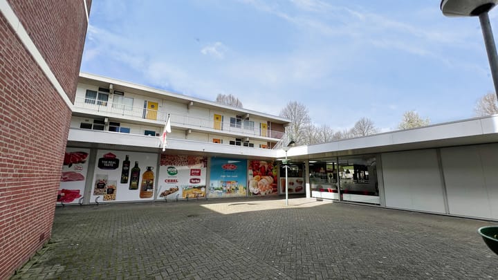 Foto 5 van Rivierenplein 100