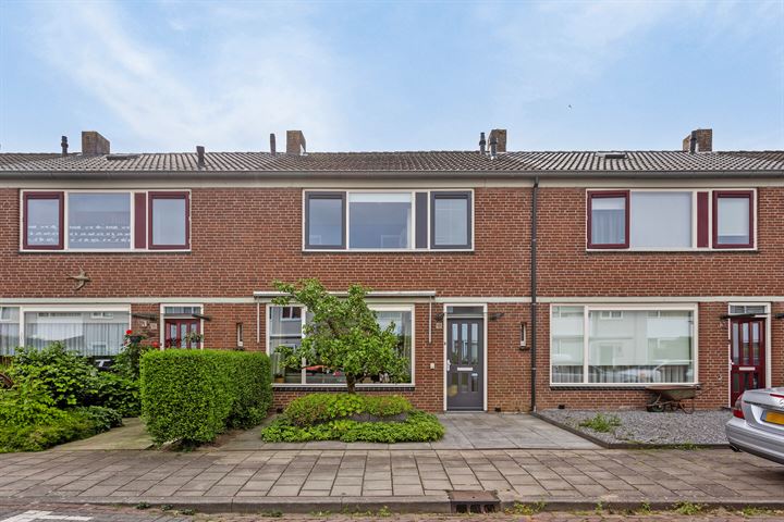 Bekijk foto 1 van Rudolf Van Baarlestraat 18