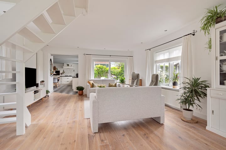 Photo 8 of Weiver 10