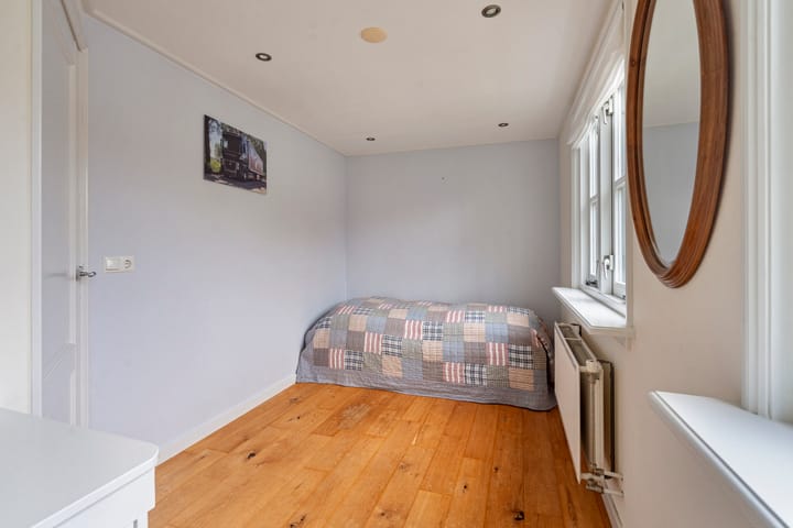 Photo 24 of Weiver 10