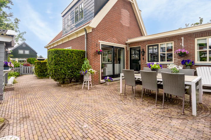 Photo 29 of Weiver 10