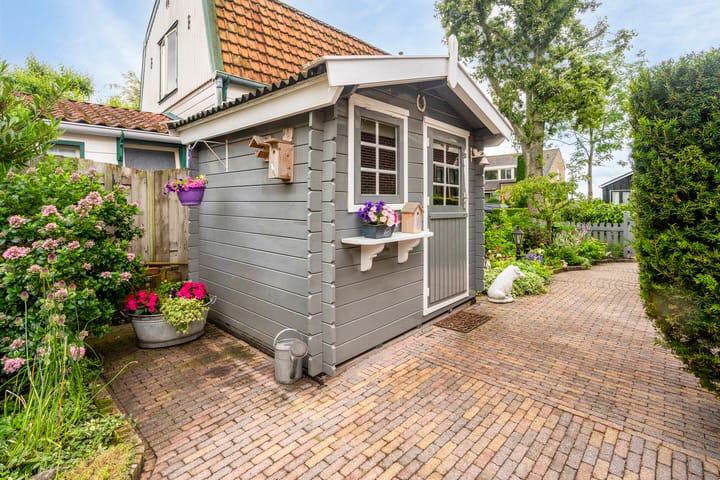 Photo 33 of Weiver 10