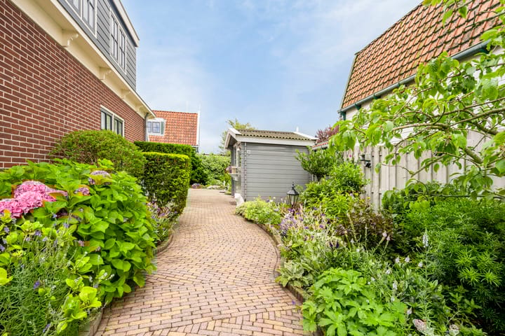 Photo 35 of Weiver 10