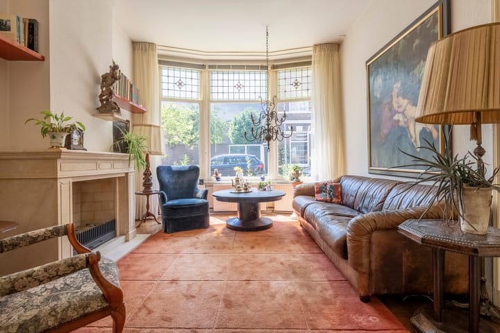 Photo 8 of Leeghwaterstraat 15