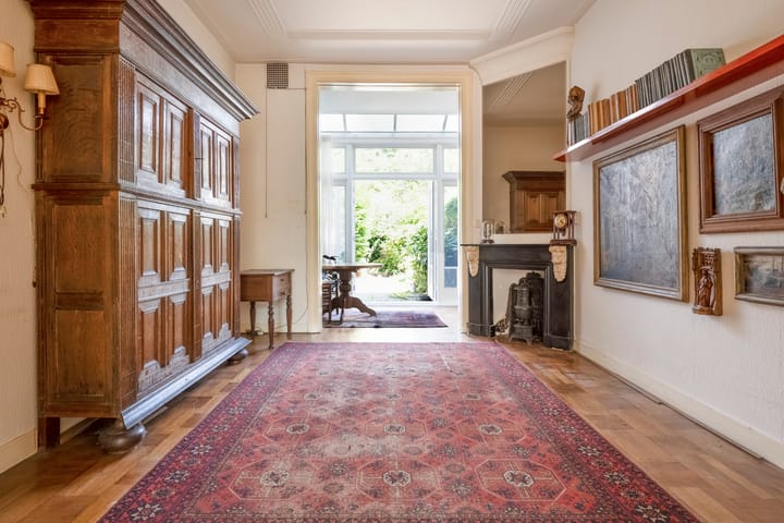 Photo 13 of Leeghwaterstraat 15