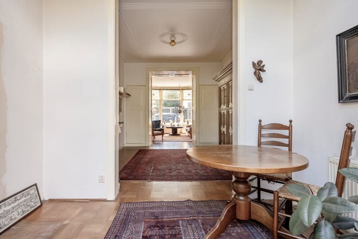 Photo 23 of Leeghwaterstraat 15