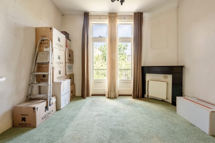 Photo 47 of Leeghwaterstraat 15