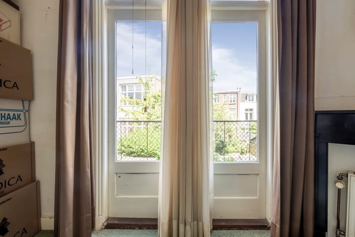 Photo 50 of Leeghwaterstraat 15