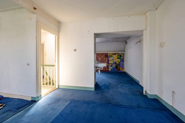 Photo 61 of Leeghwaterstraat 15