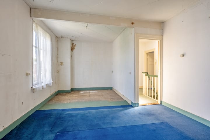 Photo 63 of Leeghwaterstraat 15