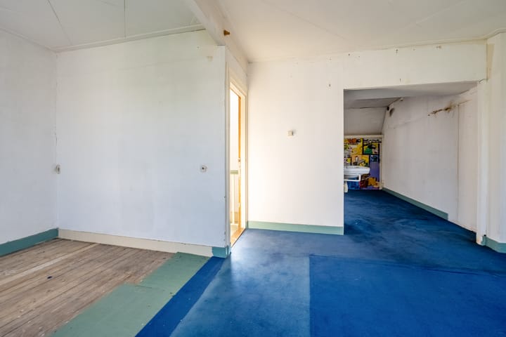 Photo 64 of Leeghwaterstraat 15