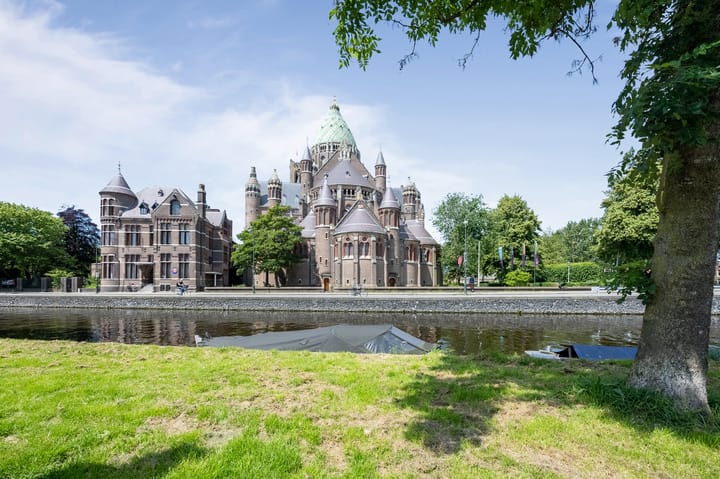 Photo 69 of Leeghwaterstraat 15