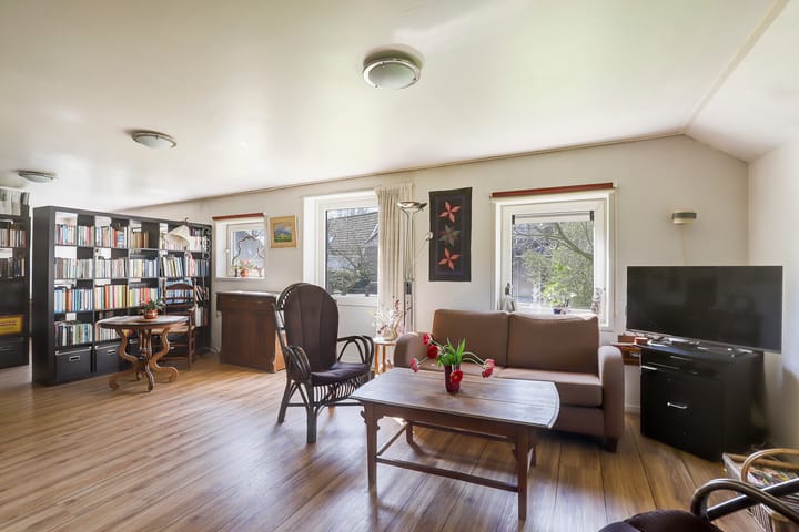 Photo 38 of Bûtenbuorren 10