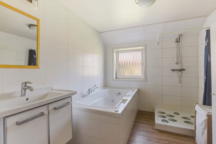 Photo 44 of Bûtenbuorren 10