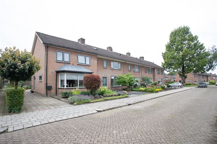 Bekijk foto 49 van Asterstraat 28