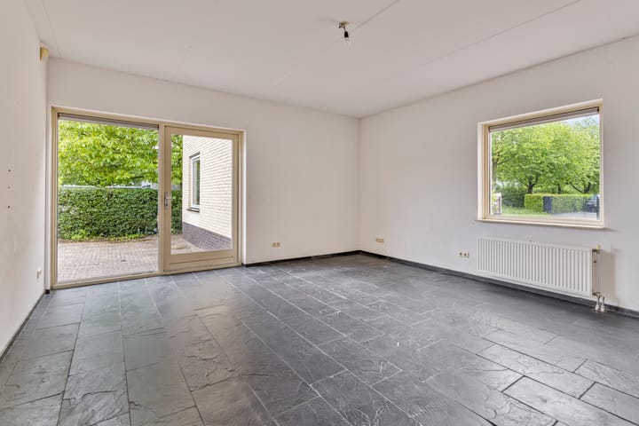 Foto 10 van John Grosmanstraat 6