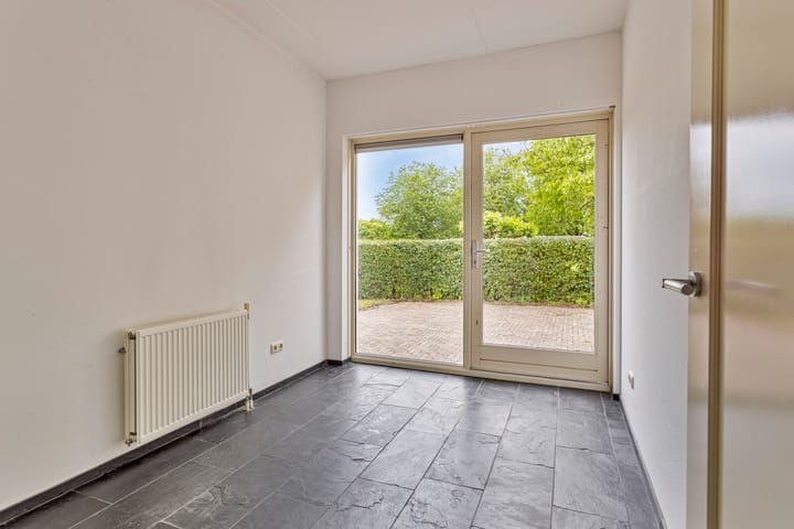 Foto 11 van John Grosmanstraat 6