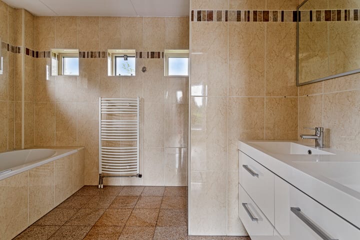 Foto 17 van John Grosmanstraat 6