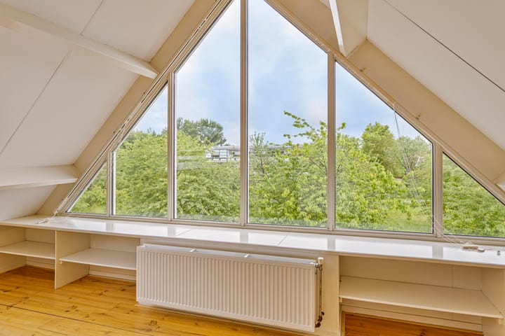 Foto 21 van John Grosmanstraat 6