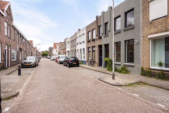 Bekijk foto 39 van Pironstraat 31