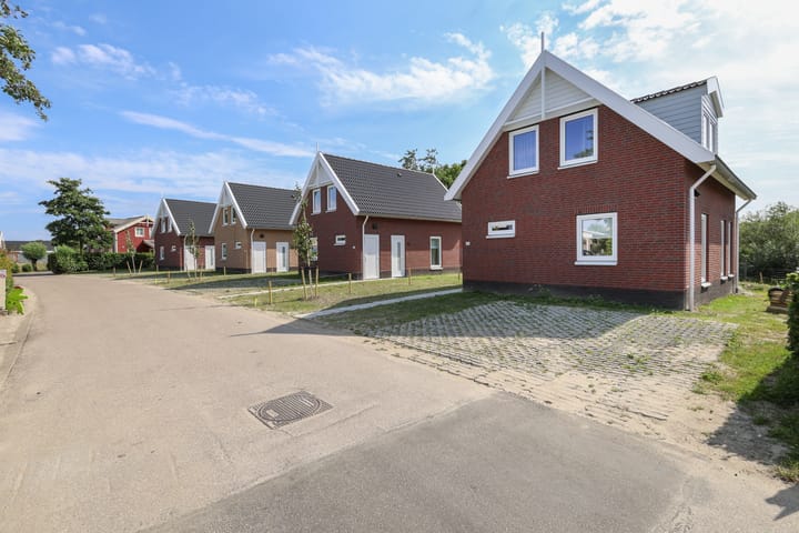 Photo 6 of Wevelsweg 7-A