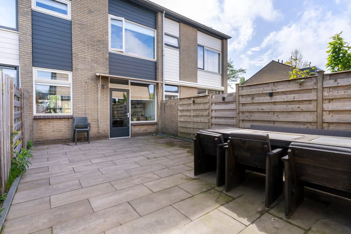 Photo 16 of Strawinskystraat 11