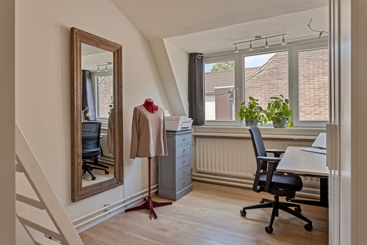 Bekijk foto 17 van Raadhuisstraat 76