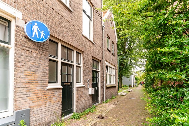 View photo 2 of Hopstraat 2-C