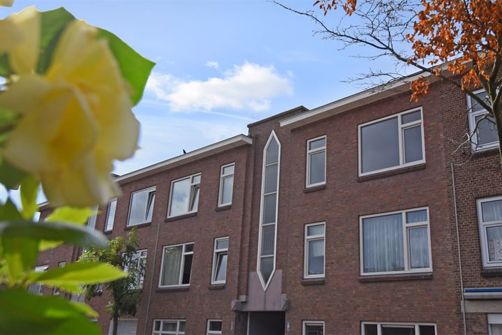 Bekijk foto 3 van Bussumsestraat 117