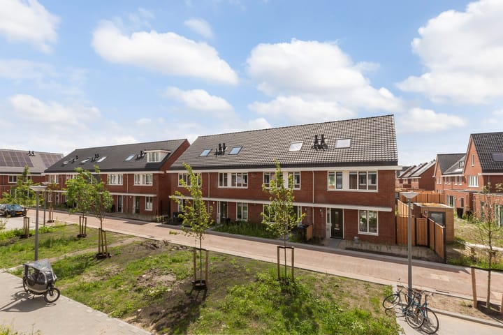 Foto 1 van Asta Elstakstraat 3