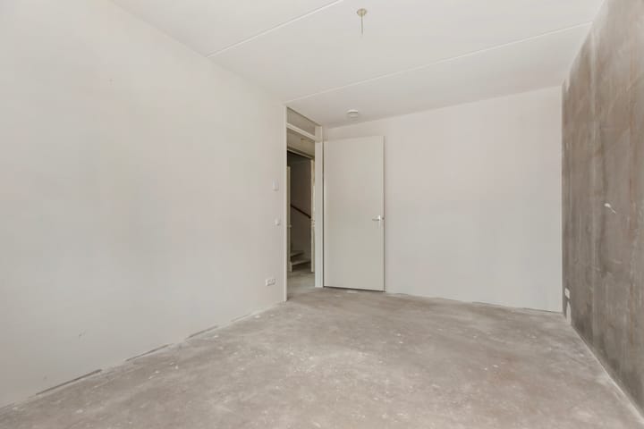 Foto 16 van Asta Elstakstraat 3